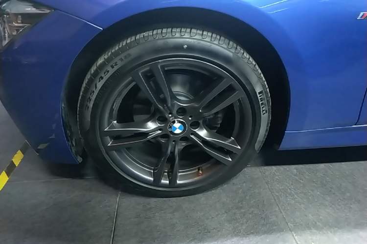 Used BMW 3 Series 2019 320Li M Sport Package Left Front Wheel Hub