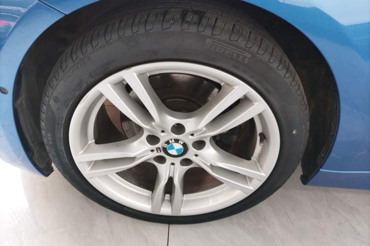 Used BMW 3 Series 2019 320i M Sport Package Left Front Wheel Hub