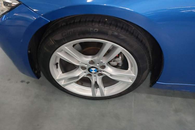 Used BMW 3 Series 2019 320Li M Sport Package Left Front Wheel Hub