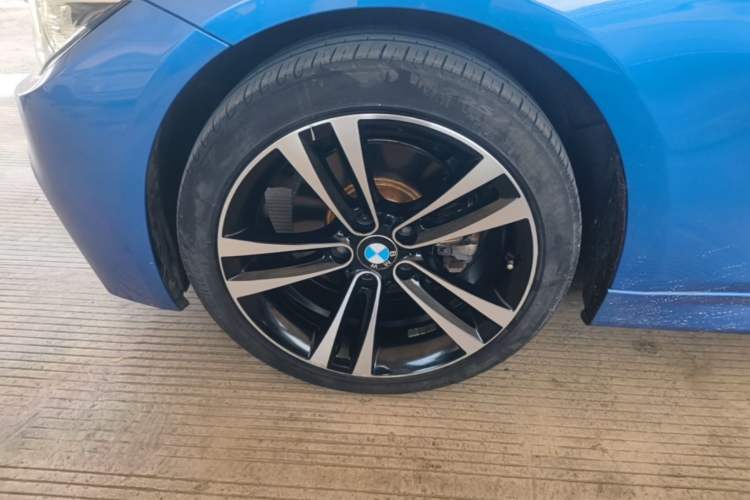 Used BMW 3 Series 2019 320Li M Luxury Package Left Front Wheel Hub