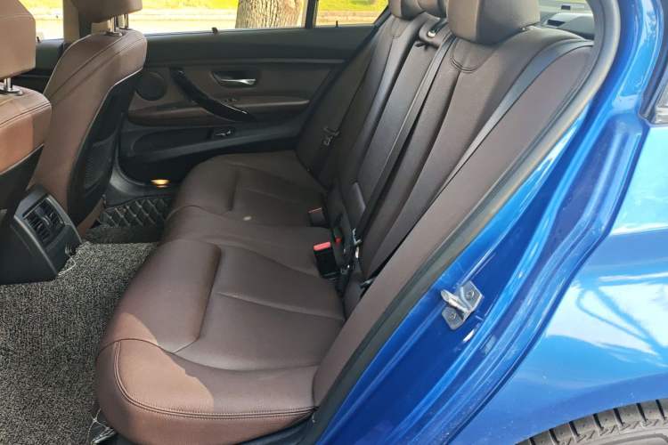 Used BMW 3 Series 2019 320Li M Sport Package Left Rear Seat