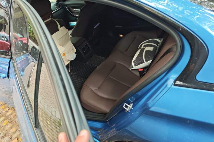 Used BMW 3 Series 2019 320Li M Luxury Package Left Rear Seat