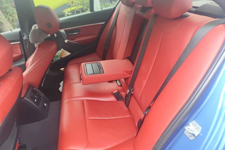 Used BMW 3 Series 2019 320i M Sport Night Edition Left Rear Seat