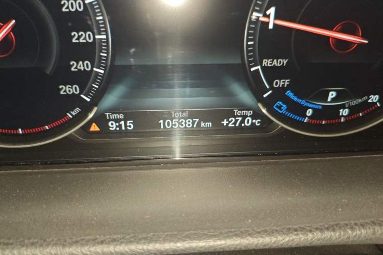 Used BMW 3 Series 2019 320Li M Sport Package Odometer Close Up