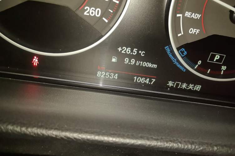Used BMW 3 Series 2019 320i M Sport Package Odometer Close Up
