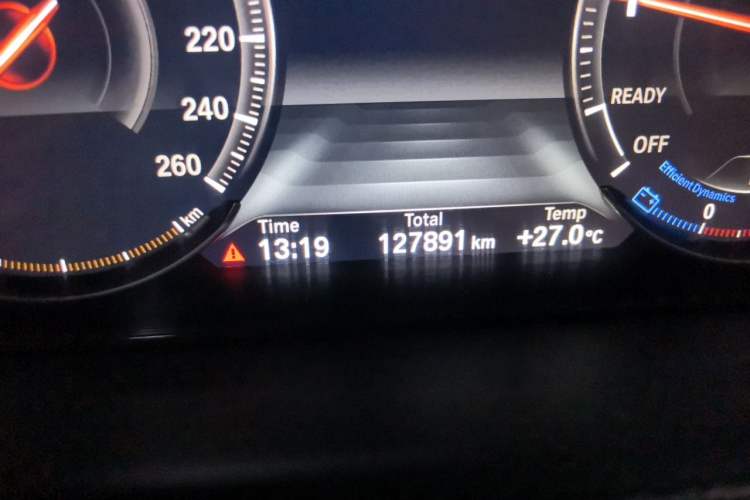 Used BMW 3 Series 2019 320Li M Luxury Package Odometer Close Up