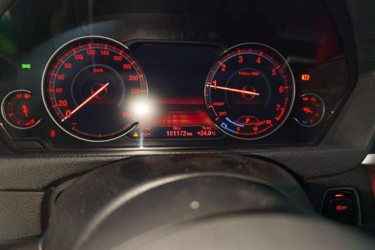 Used BMW 3 Series 2019 320Li M Sport Night Edition Odometer Close Up