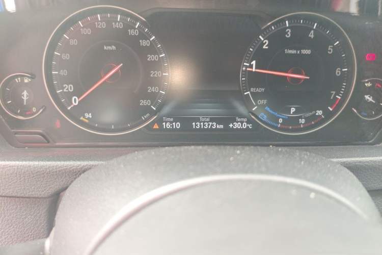Used BMW 3 Series 2019 320Li M Sport Package Odometer Close Up
