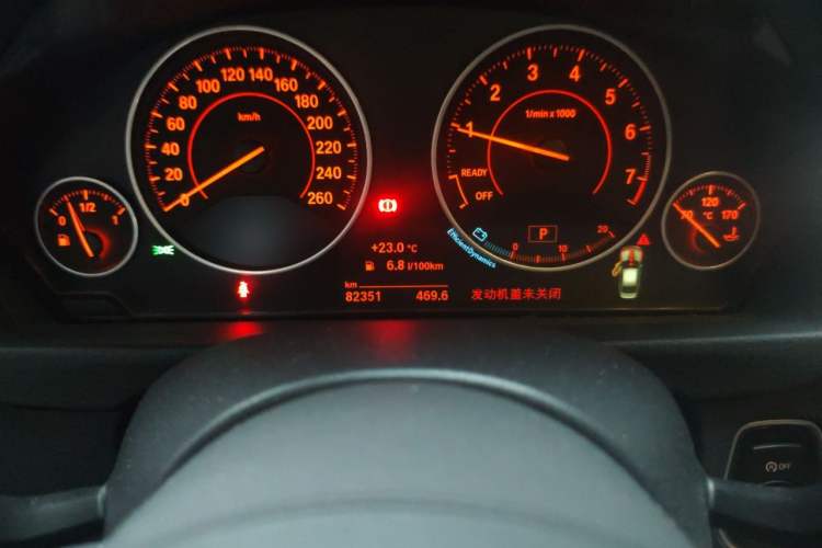 Used BMW 3 Series 2019 320Li M Sport Package Odometer Close Up
