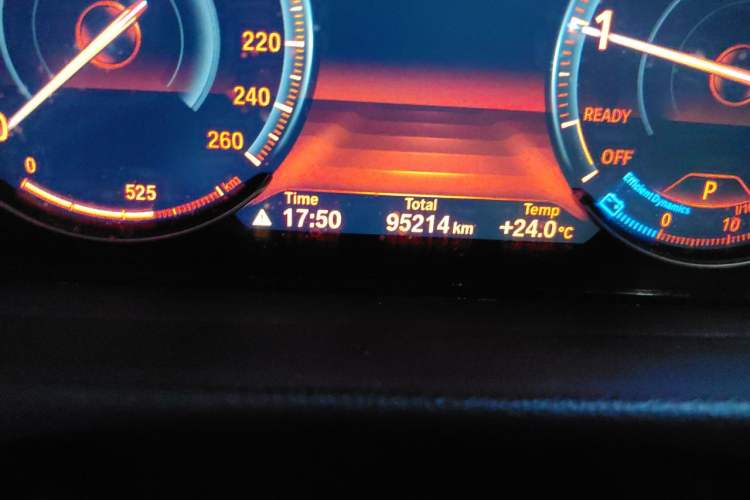 Used BMW 3 Series 2019 320Li M Sport Night Edition Odometer Close Up