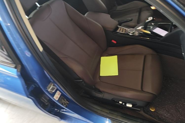 Used BMW 3 Series 2019 320Li M Sport Package Right Front Seat