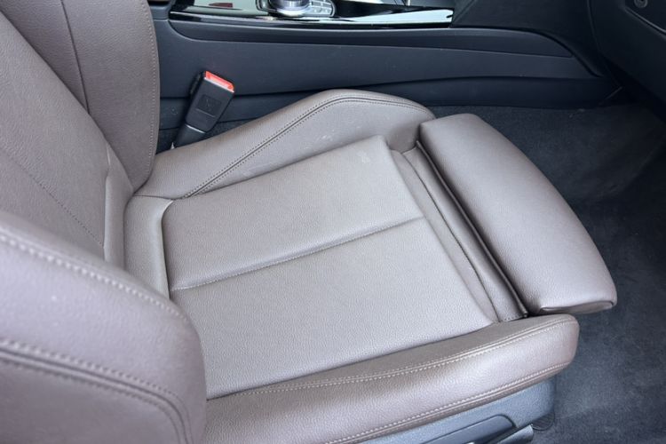 Used BMW 3 Series 2019 320Li M Sport Package Right Front Seat