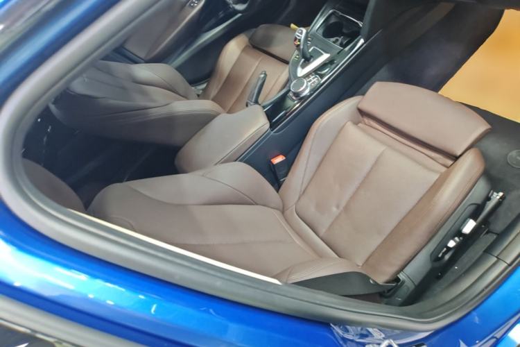 Used BMW 3 Series 2019 320Li M Sport Package Right Front Seat