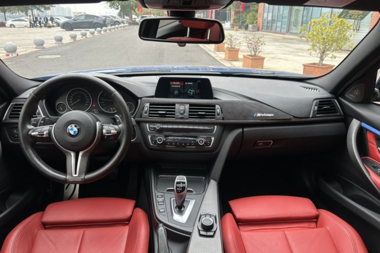 Used BMW 3 Series 2019 320i M Sport Package Right Front Seat