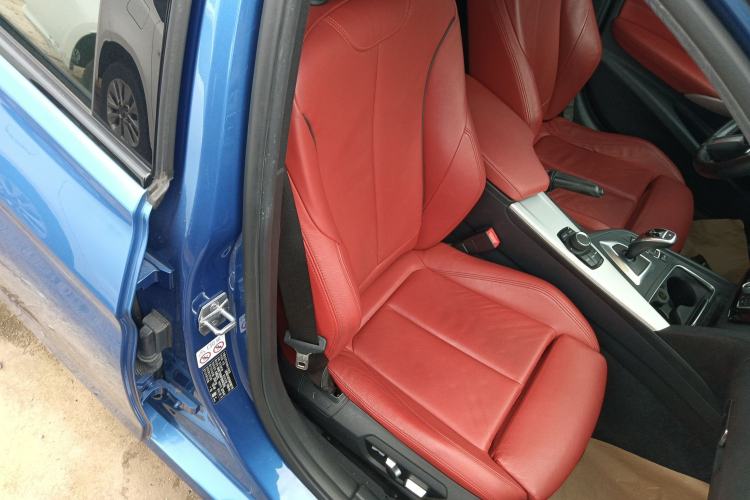Used BMW 3 Series 2019 320i M Sport Package Right Front Seat