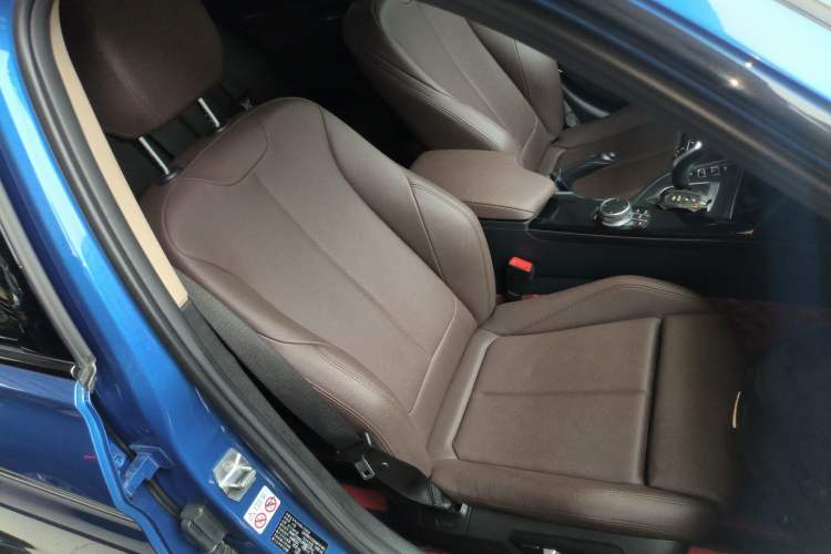 Used BMW 3 Series 2019 320Li M Sport Package Right Front Seat