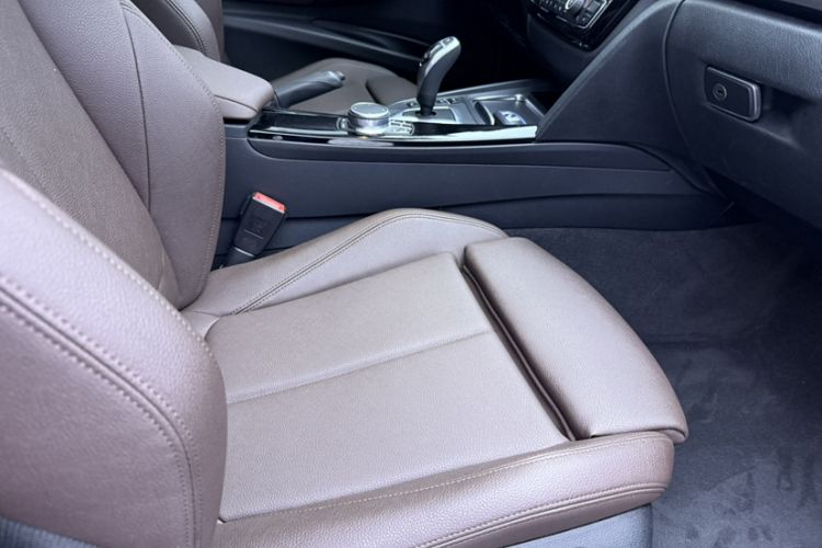 Used BMW 3 Series 2019 320Li M Sport Package Right Front Seat