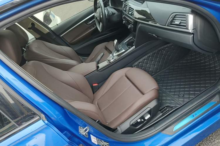 Used BMW 3 Series 2019 320Li M Sport Night Edition Right Front Seat