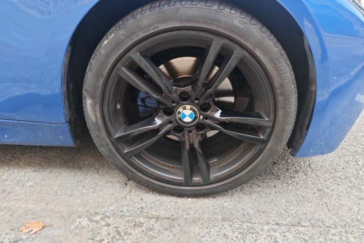 Used BMW 3 Series 2019 320Li M Sport Package Right Front Wheel Hub