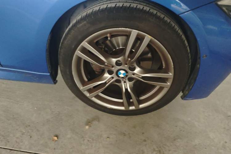 Used BMW 3 Series 2019 320Li M Sport Night Edition Right Front Wheel Hub