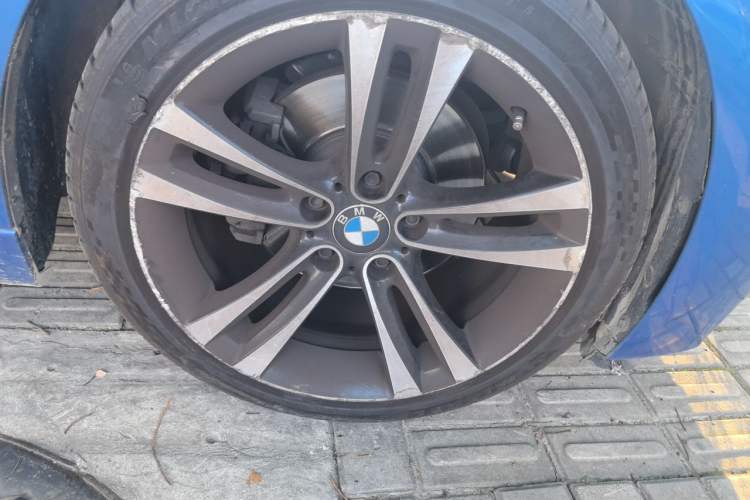 Used BMW 3 Series 2019 320Li M Sport Package Right Front Wheel Hub