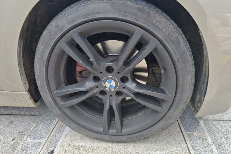 Used BMW 3 Series 2019 320Li M Luxury Package Right Front Wheel Hub