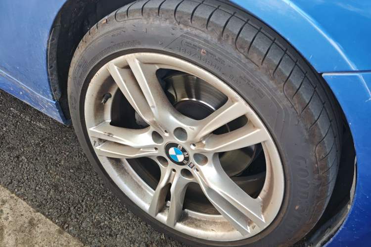Used BMW 3 Series 2019 320Li M Sport Package Right Front Wheel Hub