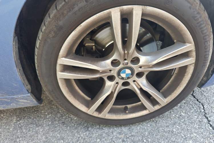 Used BMW 3 Series 2019 320i M Sport Package Right Front Wheel Hub