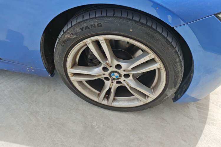Used BMW 3 Series 2019 320i M Sport Package Right Front Wheel Hub