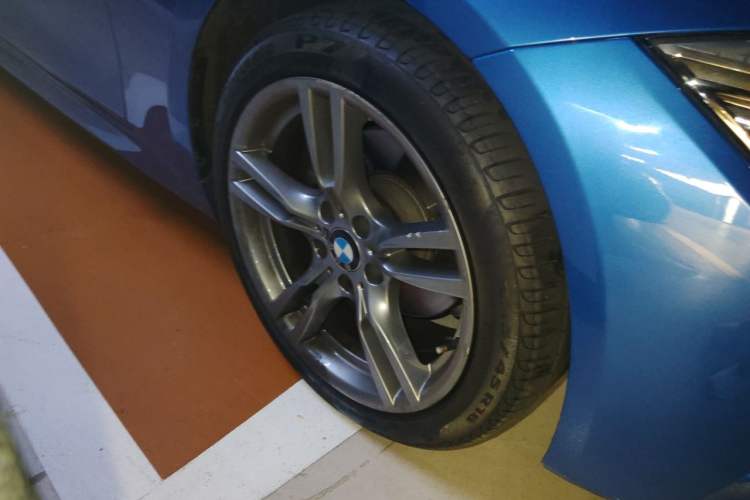 Used BMW 3 Series 2019 320Li M Sport Night Edition Right Front Wheel Hub