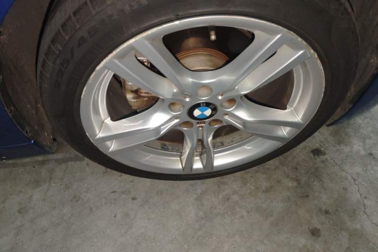 Used BMW 3 Series 2019 320Li M Sport Package Right Front Wheel Hub