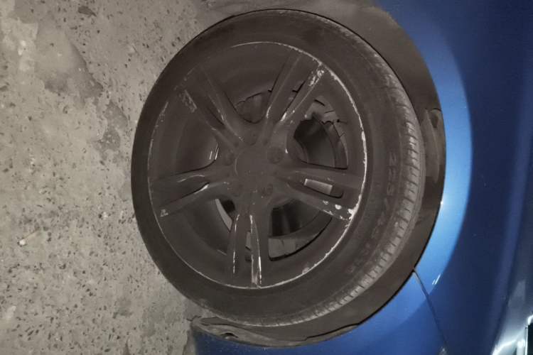 Used BMW 3 Series 2019 320Li M Sport Package Right Front Wheel Hub