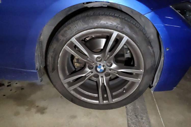 Used BMW 3 Series 2019 320Li M Sport Night Edition Right Front Wheel Hub