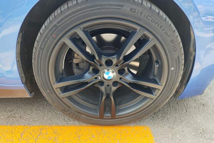 Used BMW 3 Series 2019 320Li M Sport Package Right Front Wheel Hub