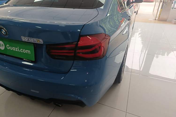 Used BMW 3 Series 2019 320i M Sport Night Edition Right Rear Taillight