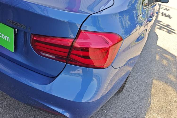 Used BMW 3 Series 2019 320i M Sport Package Right Rear Taillight