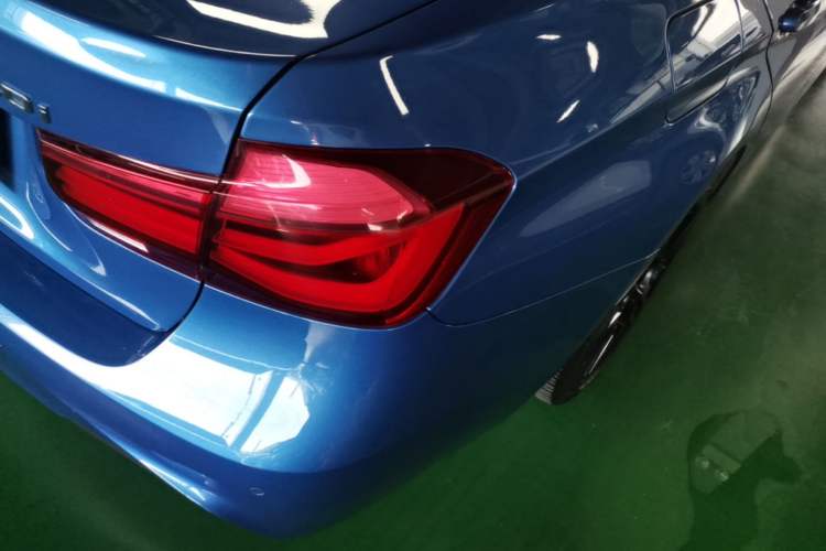Used BMW 3 Series 2019 320i M Sport Night Edition Right Rear Taillight