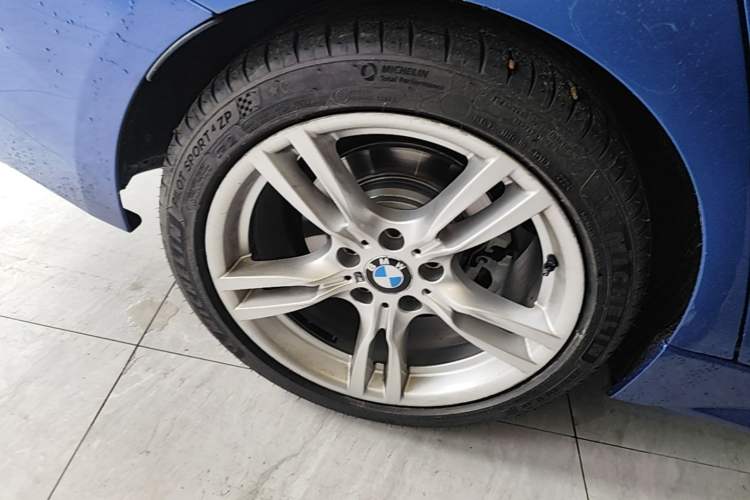 Used BMW 3 Series 2019 320Li M Sport Package Right Rear Wheel Hub
