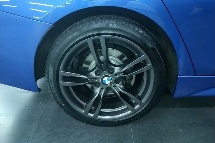 Used BMW 3 Series 2019 320Li M Sport Package Right Rear Wheel Hub