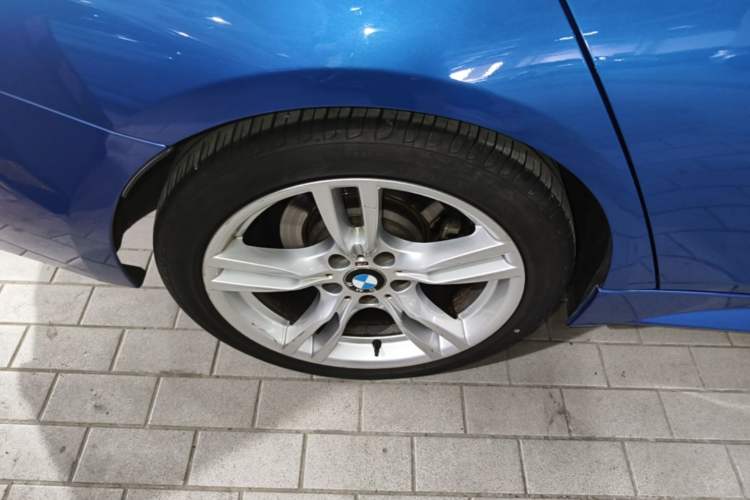 Used BMW 3 Series 2019 320i M Sport Package Right Rear Wheel Hub