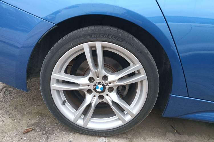 Used BMW 3 Series 2019 320i M Sport Package Right Rear Wheel Hub