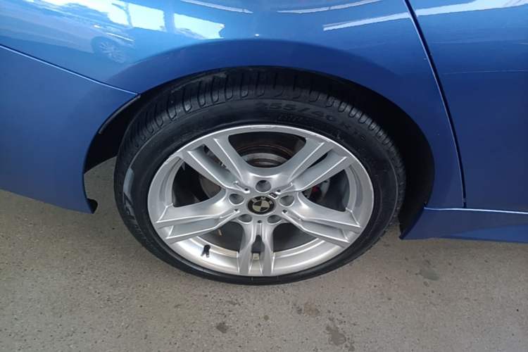 Used BMW 3 Series 2019 320i M Sport Package Right Rear Wheel Hub