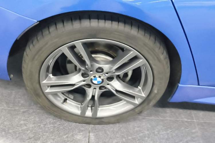 Used BMW 3 Series 2019 320Li M Sport Package Right Rear Wheel Hub
