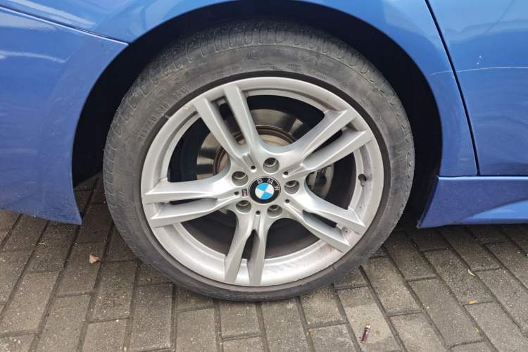 Used BMW 3 Series 2019 320Li M Sport Package Right Rear Wheel Hub