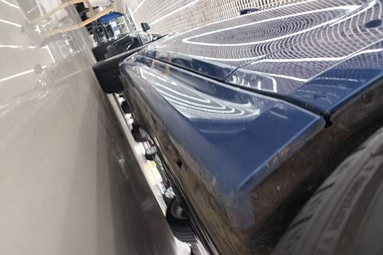 Used BMW 3 Series 2019 320i M Sport Package Right Side Sill