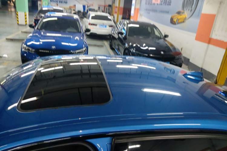 Used BMW 3 Series 2019 320Li M Sport Package Roof