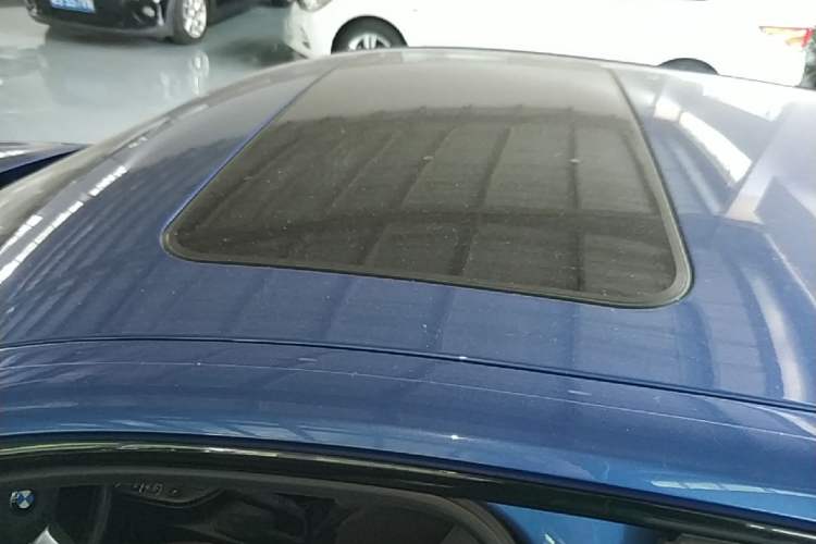 Used BMW 3 Series 2019 320Li M Sport Package Roof