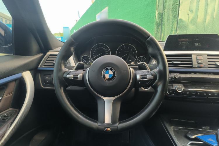 Used BMW 3 Series 2019 320i M Sport Package Steering Wheel