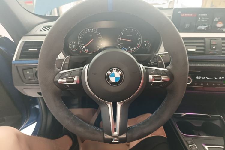 Used BMW 3 Series 2019 320i M Sport Night Edition Steering Wheel