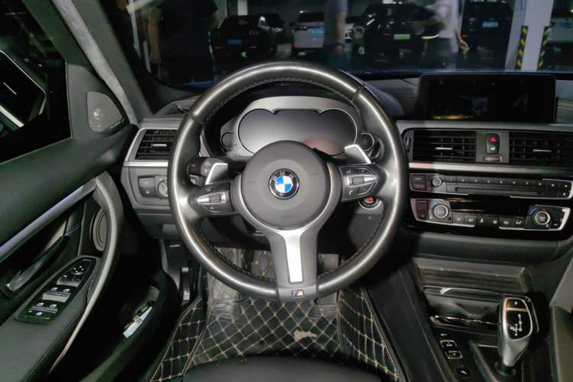 Used BMW 3 Series 2019 320i M Sport Night Edition Steering Wheel